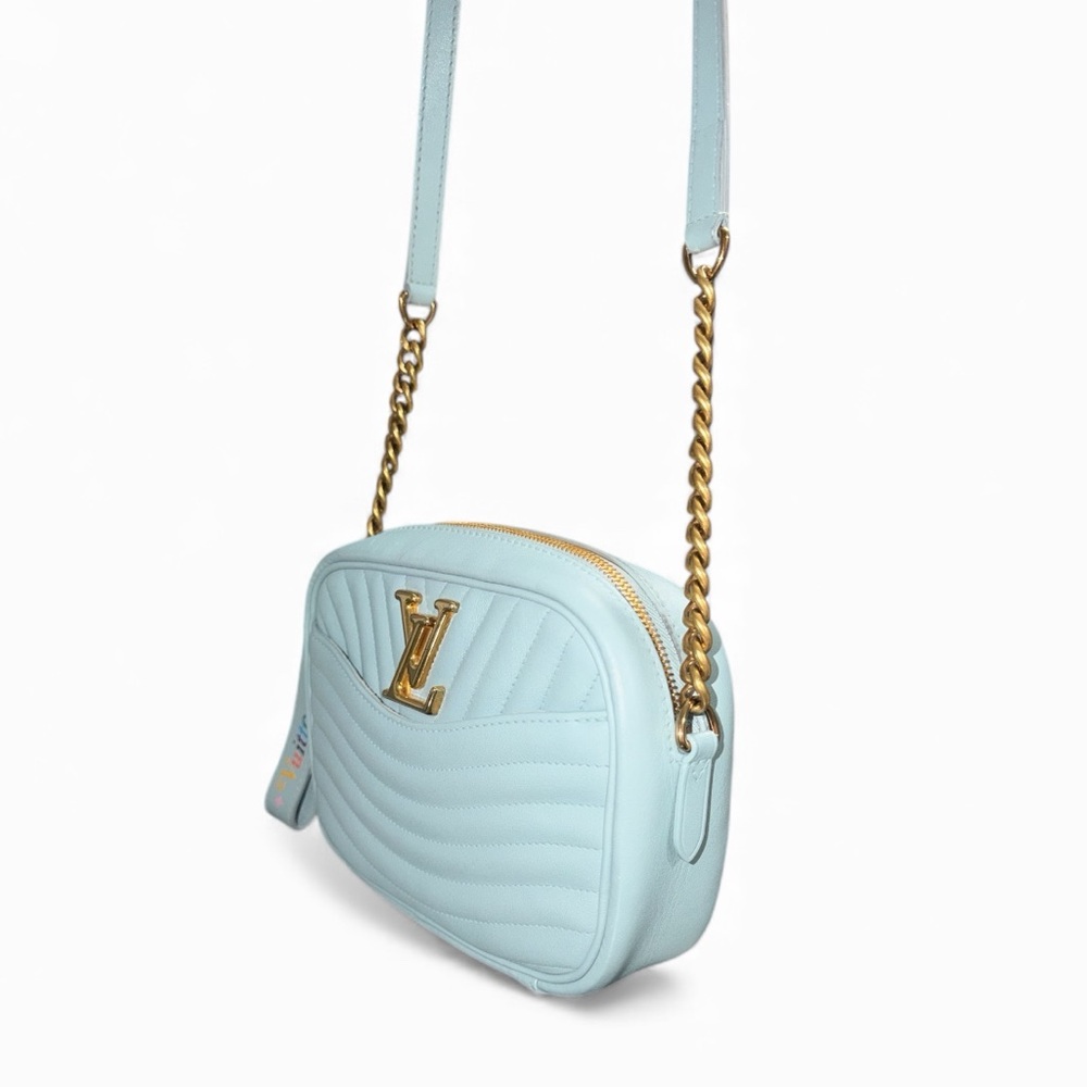 Louis Vuitton New Wave Chain Shoulder Camera Bag with COA and Dust Bag - Picture 4 of 10